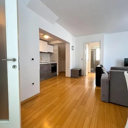 Premium Apartment *